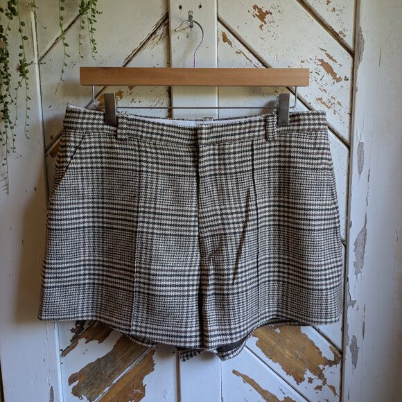 Doen Kelley Short in Sommerville Check - Picture 2 of 6